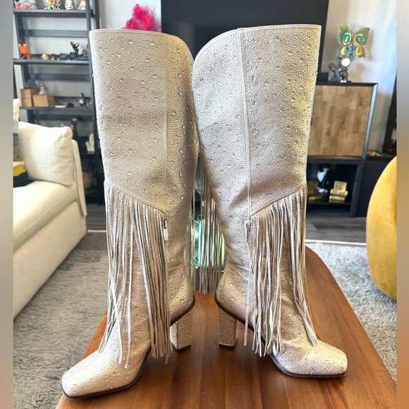 Jessica Simpson Asire2 Champagne Fringe Heeled Boots - Picture 4 of 13